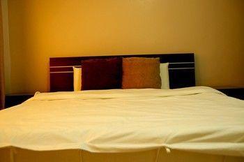 Tancor 3 Residential Suites Cebu Bagian luar foto